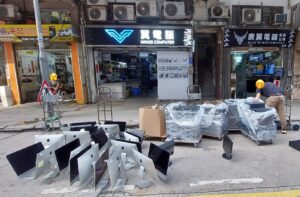 客戶賣來本店，多部蘋果一體機，服務器，主機