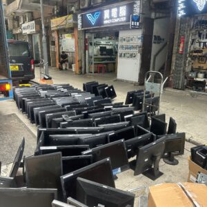 客戶賣來本店，一批DELL一體機  ️